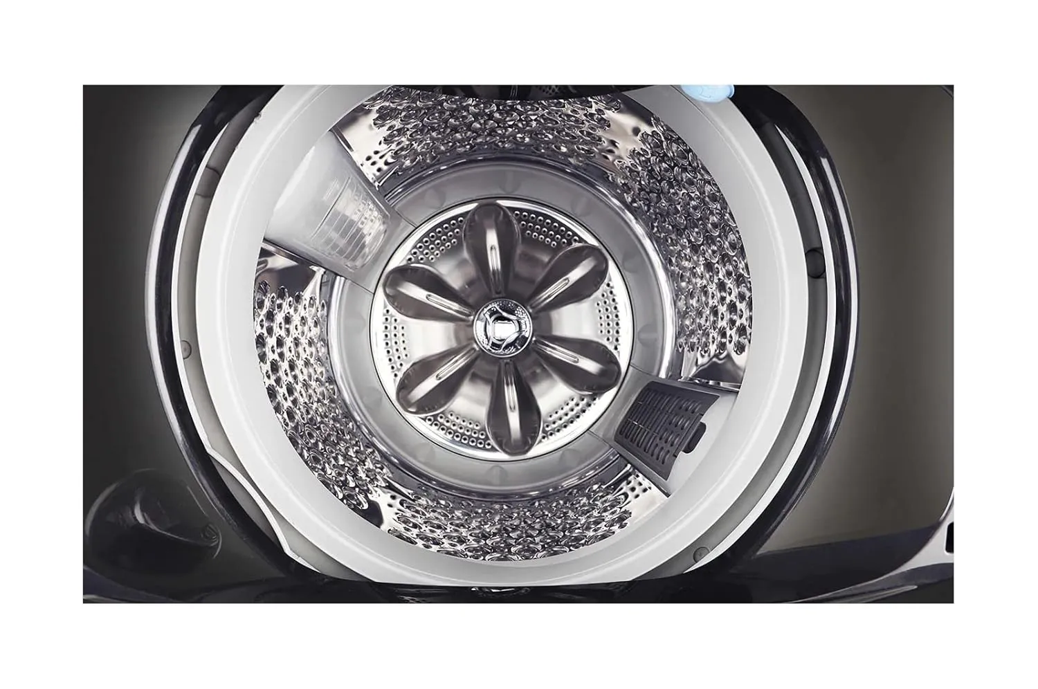 LG THD09SWM 9 kg 5 Star Fully Automatic Top Load Washing Machine With Heater